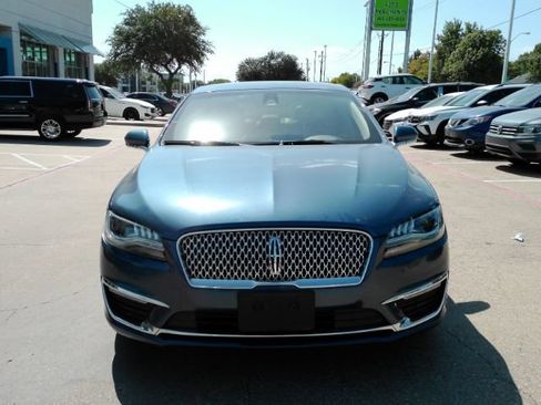 Used 2019 Lincoln MKZ Premiere FWD image 3