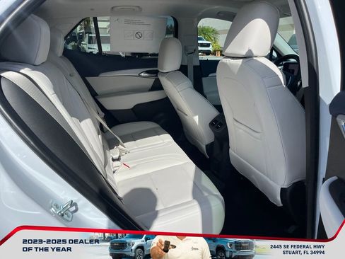 New 2026 Buick Envision Avenir image 17