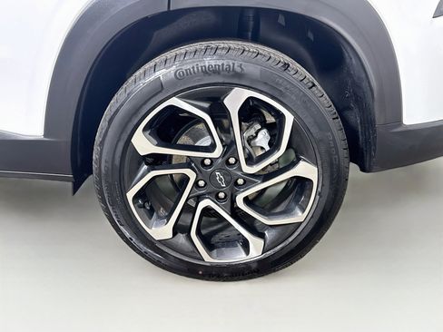 Used 2024 Chevrolet Trax RS w/ Driver Confidence Package FWD image 29
