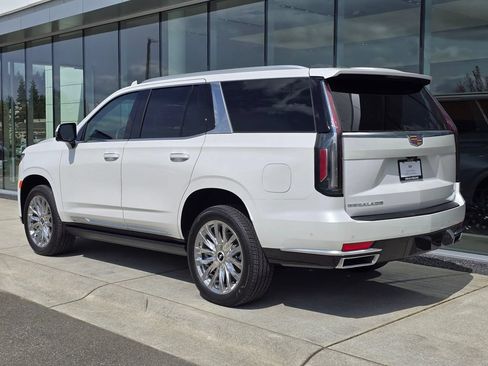 Used 2024 Cadillac Escalade Premium Luxury w/ Performance Package AWD/4WD image 3