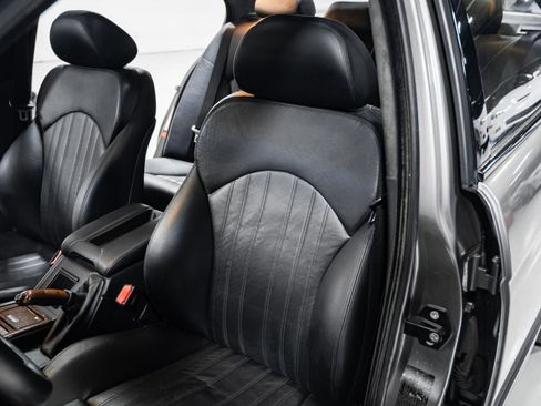 Used 2003 BMW M5 image 15