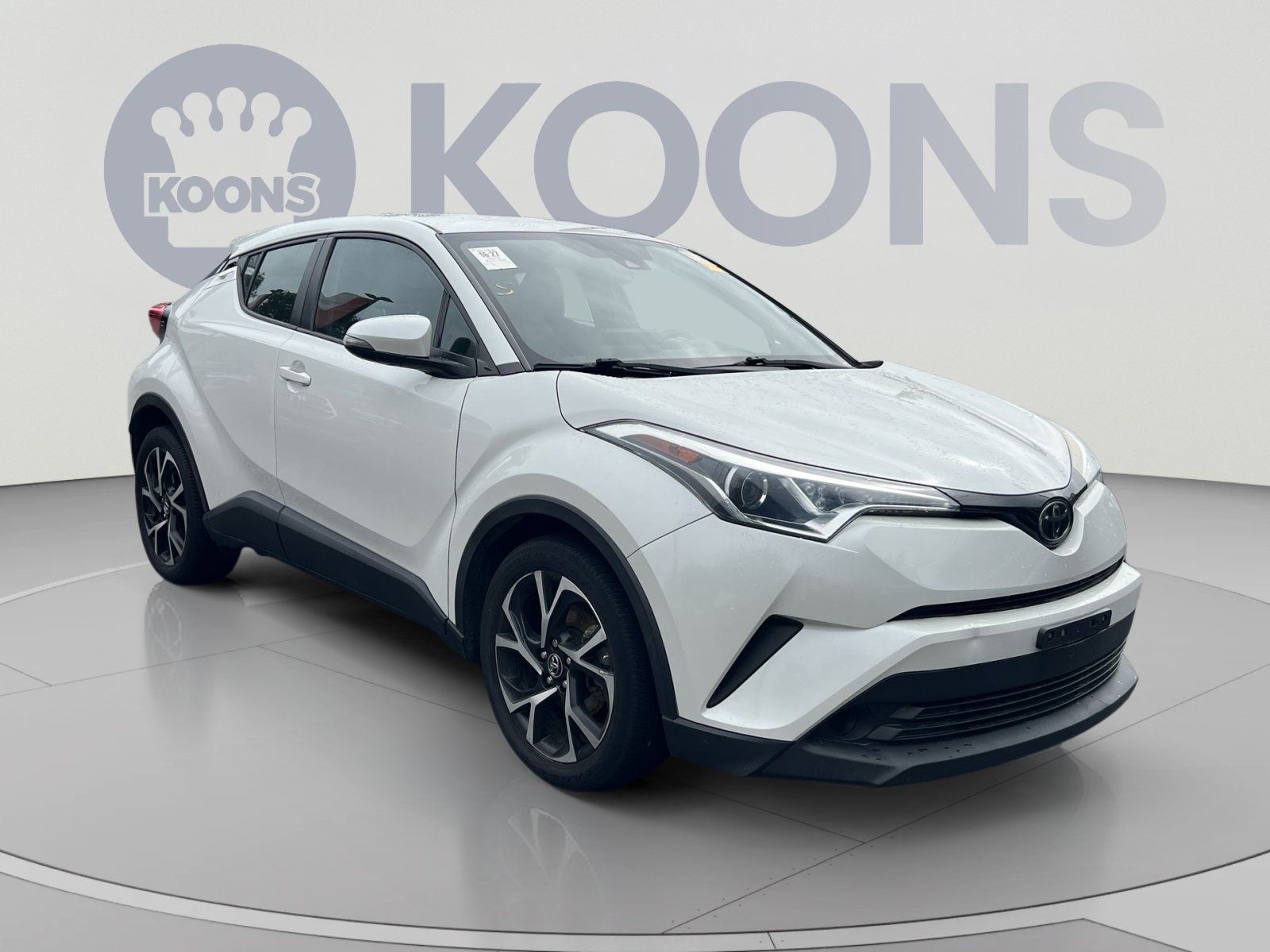 Used 2019 Toyota C-HR XLE FWD image 10