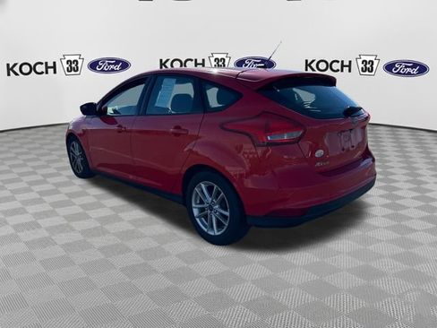 Used 2016 Ford Focus SE FWD image 3