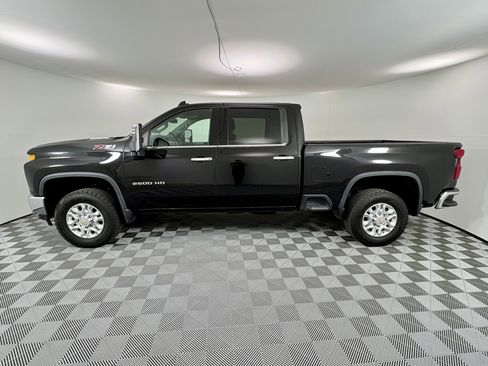 Used 2022 Chevrolet Silverado 2500 LTZ w/ Z71 Off-Road Package image 2