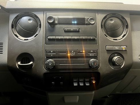 Used 2013 Ford F250 XL image 17