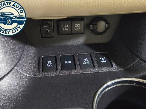 Used 2017 Toyota Highlander Limited w/ Protection Package #3 AWD/4WD image 16