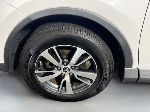 Used 2016 Toyota RAV4 XLE FWD image 13
