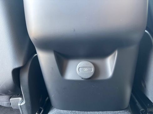 Used 2022 Volvo XC60 B6 Inscription w/ Advanced Package AWD/4WD image 23