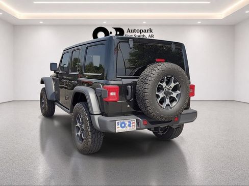 Used 2019 Jeep Wrangler Unlimited Rubicon w/ Safety Group AWD/4WD image 4