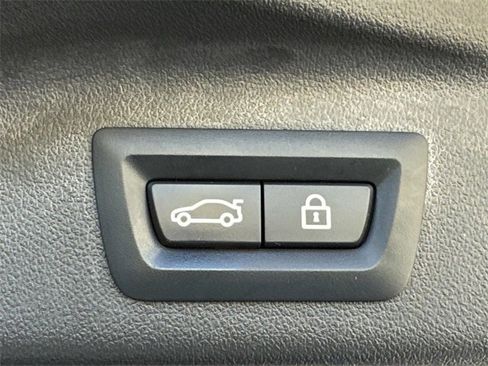 Used 2023 BMW X7 xDrive40i image 16