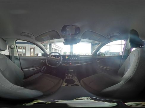 Used 2026 Kia K4 FWD image 41