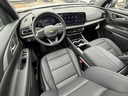 New 2026 Chevrolet Traverse LT w/ Midnight/Sport Edition AWD/4WD image 13