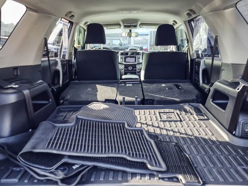 Used 2018 Toyota 4Runner SR5 image 16