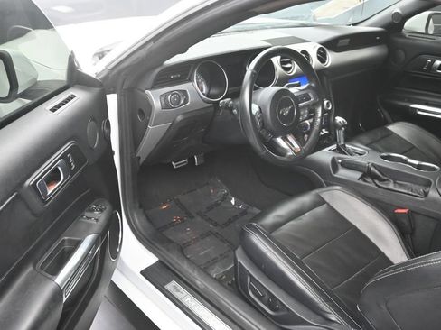 Used 2022 Ford Mustang Premium RWD image 10