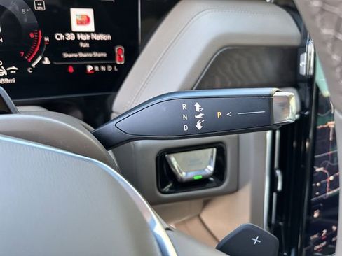 Certified 2026 GMC Yukon XL Denali w/ Denali Reserve Package AWD/4WD image 28