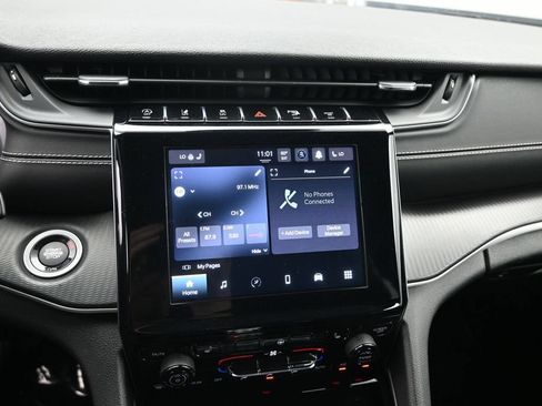 Used 2023 Jeep Grand Cherokee L Laredo AWD/4WD image 18