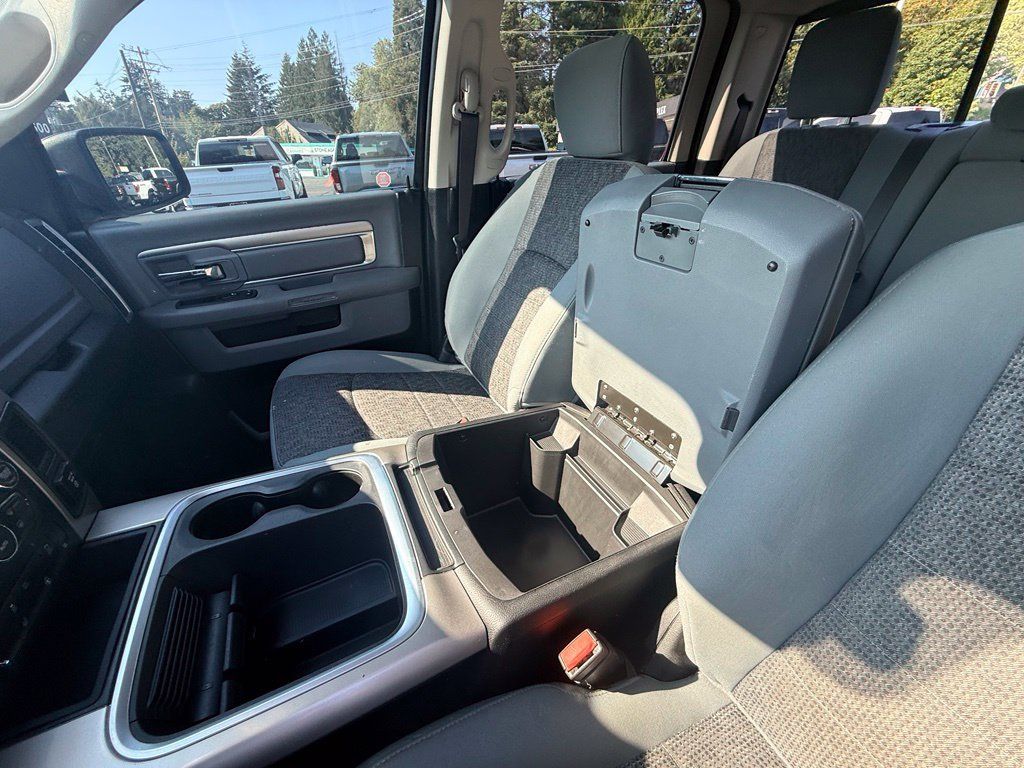 Used 2019 RAM 1500 Warlock AWD/4WD image 30