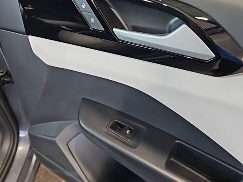 New 2026 Volkswagen Taos S image 12