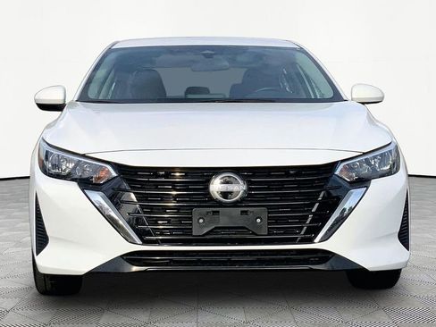 Used 2024 Nissan Sentra SV image 2
