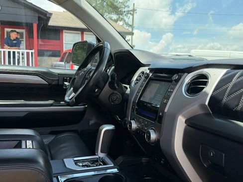Used 2018 Toyota Tundra Platinum AWD/4WD image 27