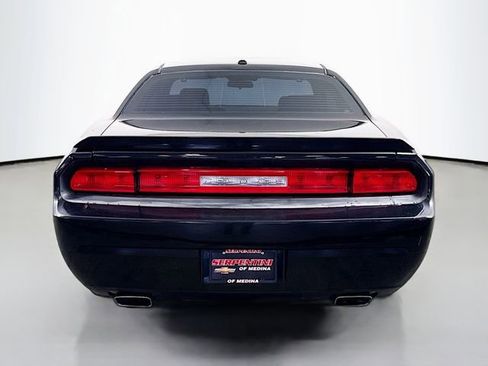 Used 2010 Dodge Challenger R/T RWD image 7