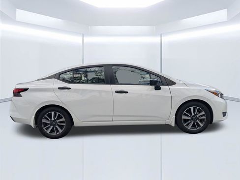 Used 2024 Nissan Versa S w/ S Plus Package FWD image 3