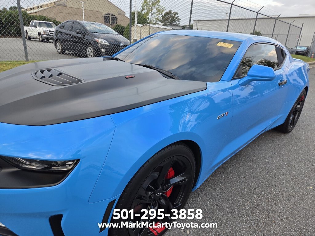 Used 2022 Chevrolet Camaro LT w/ RS Package RWD image 10
