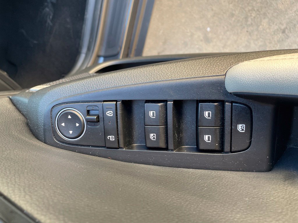 Used 2021 Kia Seltos SX w/ SX Sunroof Package AWD/4WD image 17
