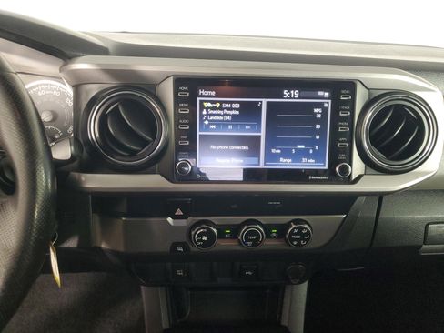 Used 2020 Toyota Tacoma SR5 RWD image 16