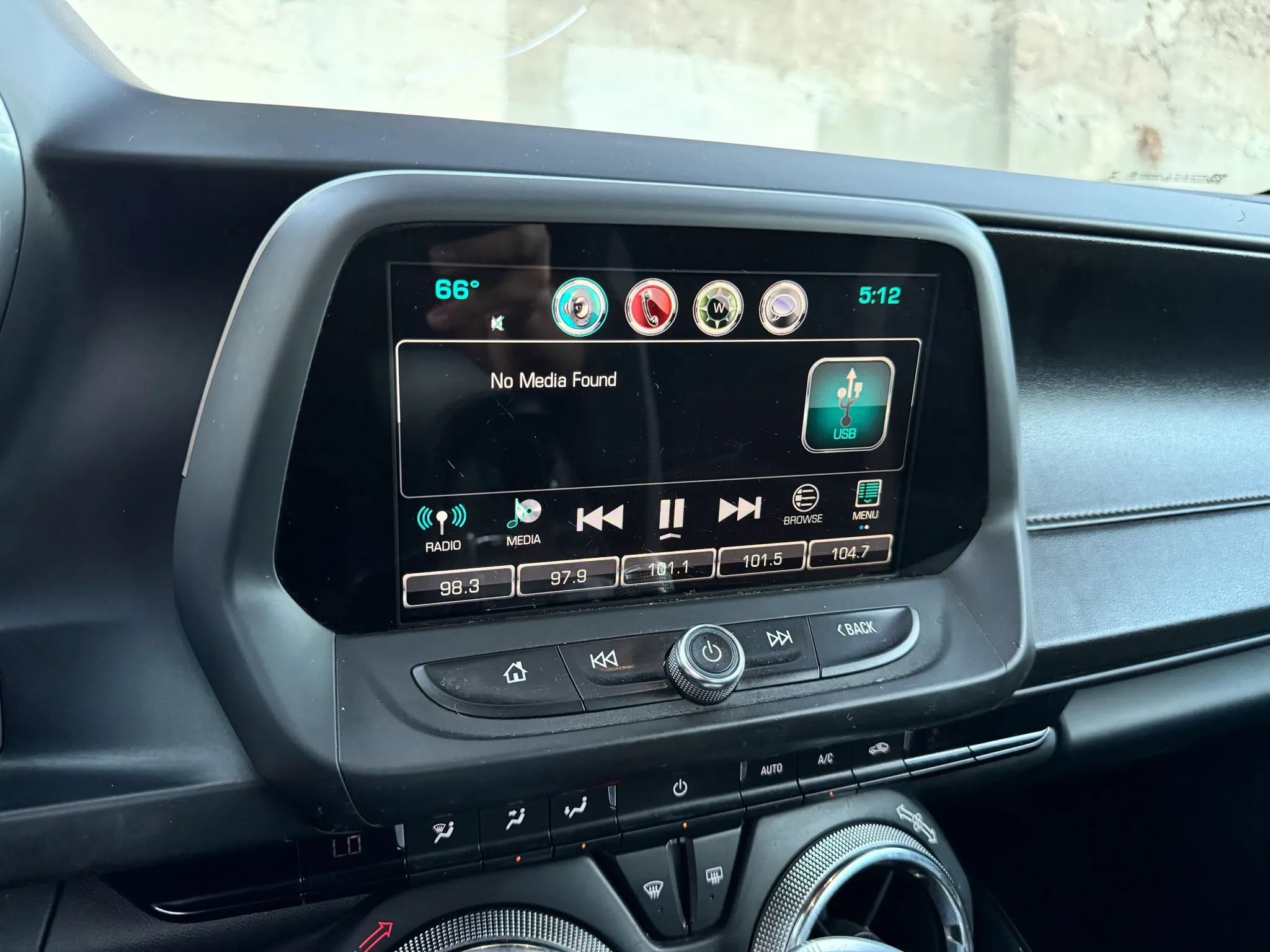 Used 2017 Chevrolet Camaro SS RWD image 22