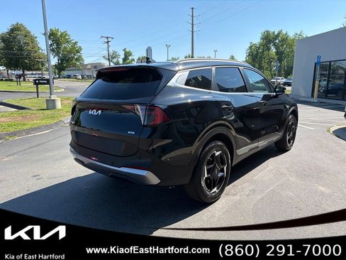 Certified 2026 Kia Sportage EX AWD/4WD image 8