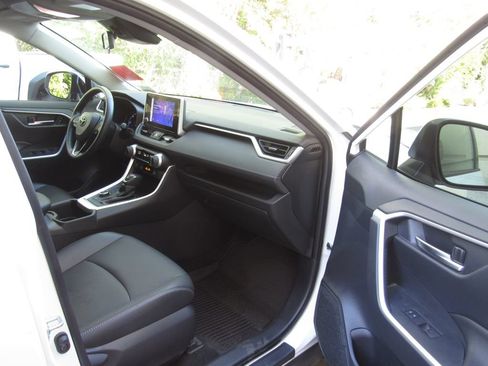 Used 2025 Toyota RAV4 XLE Premium w/ Weather Package AWD/4WD image 18