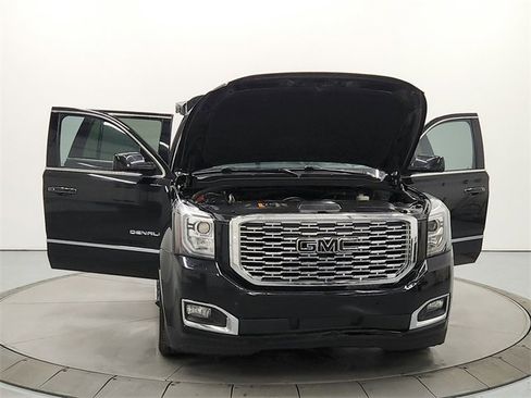 Used 2019 GMC Yukon Denali image 10