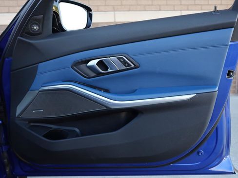 Used 2022 BMW M3 RWD image 33