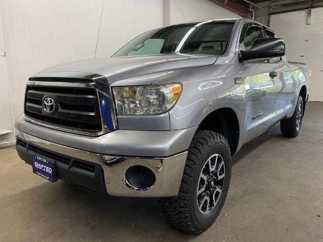 Used 2010 Toyota Tundra 4x4 Double Cab w/ Tow Pkg image 8