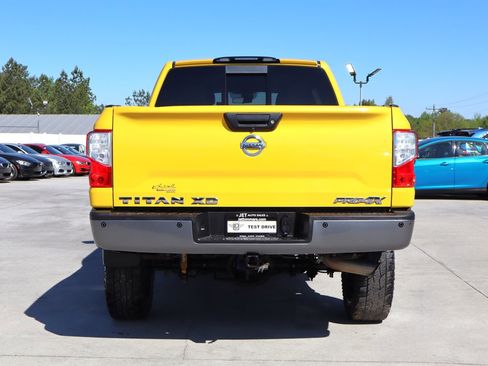 Used 2016 Nissan Titan PRO-4X image 8