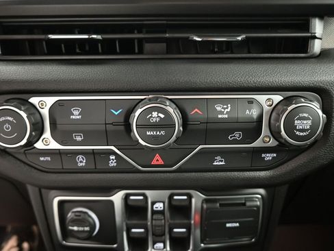 New 2026 Jeep Wrangler Sport S image 4