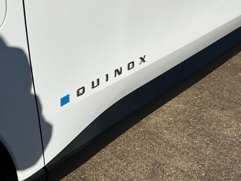 New 2026 Chevrolet Equinox EV LT FWD image 22