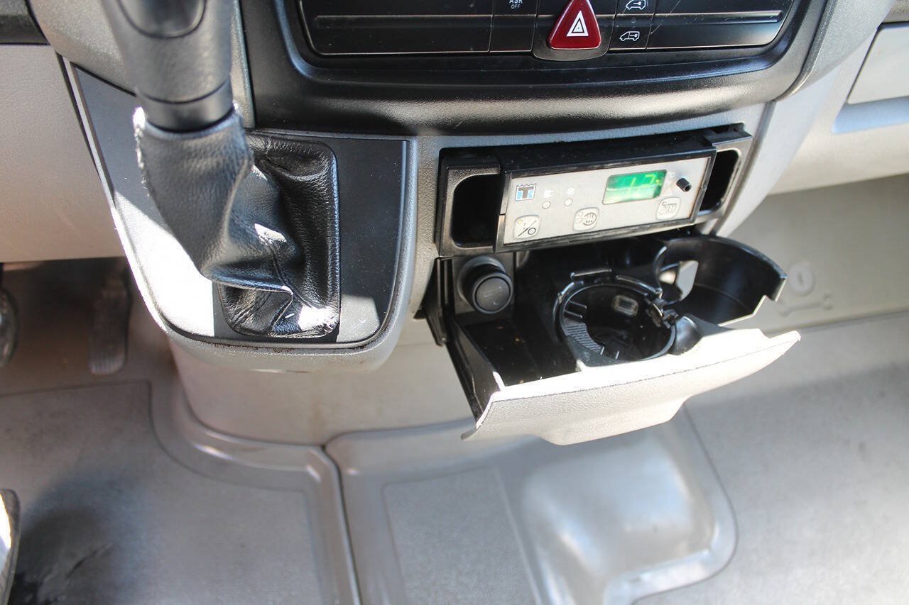 Used 2008 Freightliner Sprinter 2500 RWD image 39