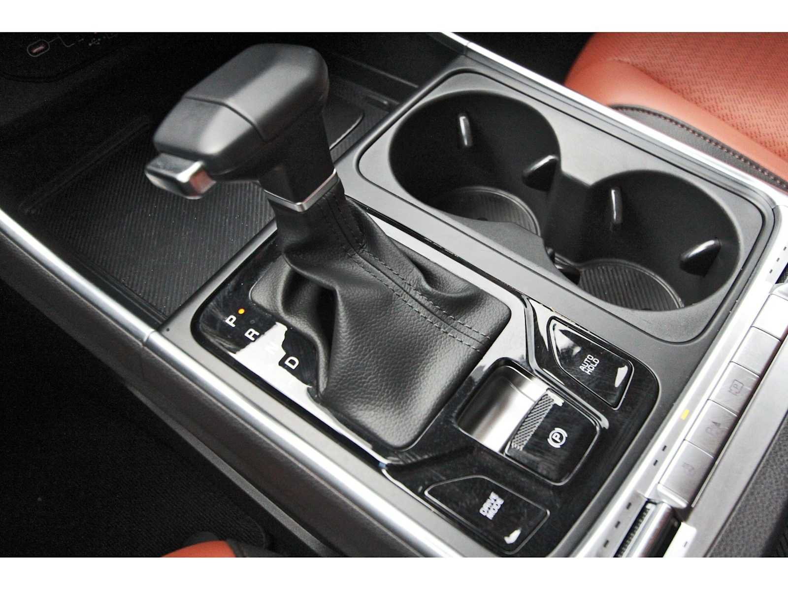 Used 2025 Kia Carnival SX Prestige FWD image 28