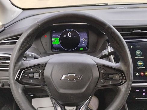 Used 2023 Chevrolet Bolt EUV LT FWD image 31