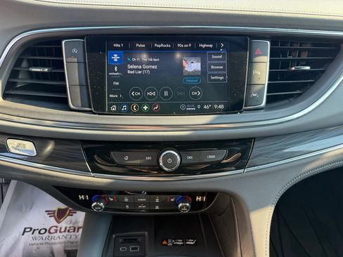 Used 2024 Buick Enclave Essence w/ Sport Touring Edition image 32