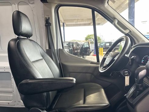Used 2024 Ford Transit 250 148 High Roof Extended RWD image 13