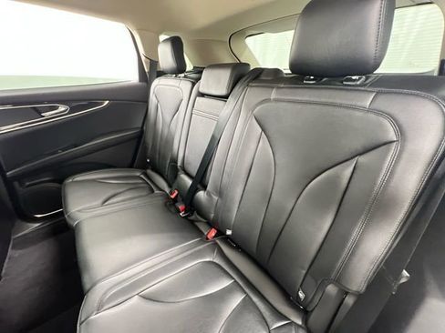 Used 2023 Lincoln Nautilus AWD image 29