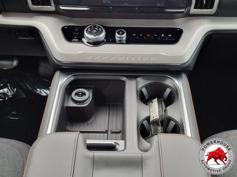 New 2025 Ford Expedition Active RWD image 25