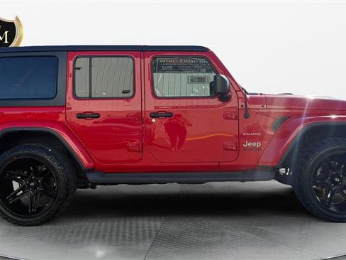 Used 2020 Jeep Wrangler Unlimited Sahara AWD/4WD image 6