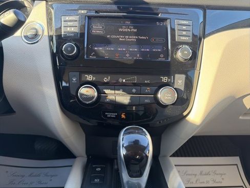 Used 2022 Nissan Rogue Sport SL image 26