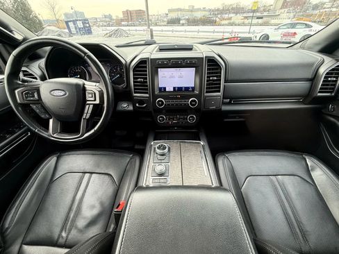 Used 2021 Ford Expedition Max Limited image 18