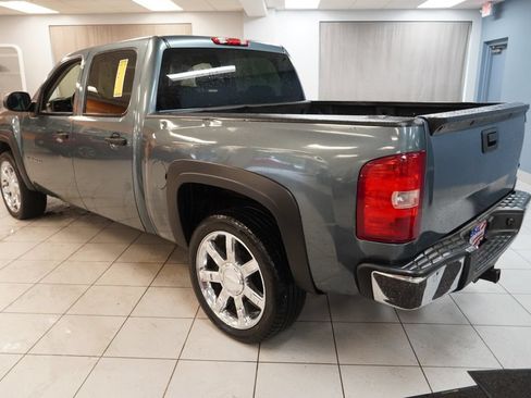 Used 2010 Chevrolet Silverado 1500 W/T AWD/4WD image 9