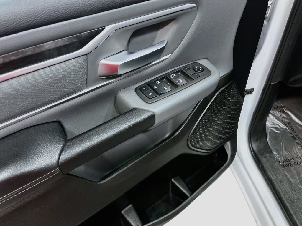 Used 2023 RAM 1500 Big Horn AWD/4WD image 17